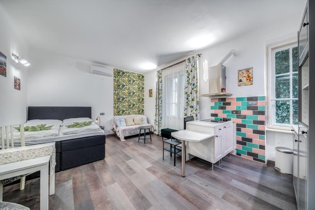 Danube Bank Hideaway Apartamento Budapeste Exterior foto